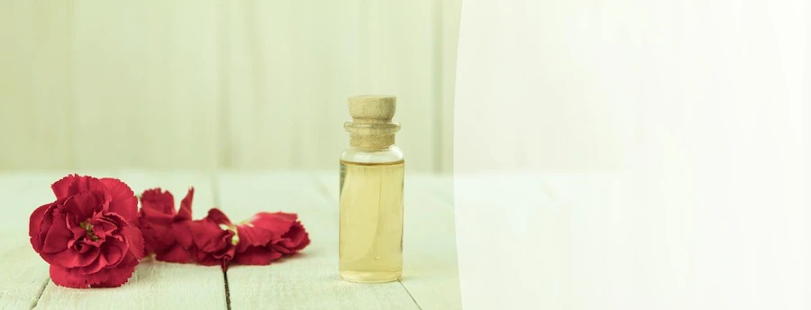 bottle-aromatic-oil-made-from-fr (5)